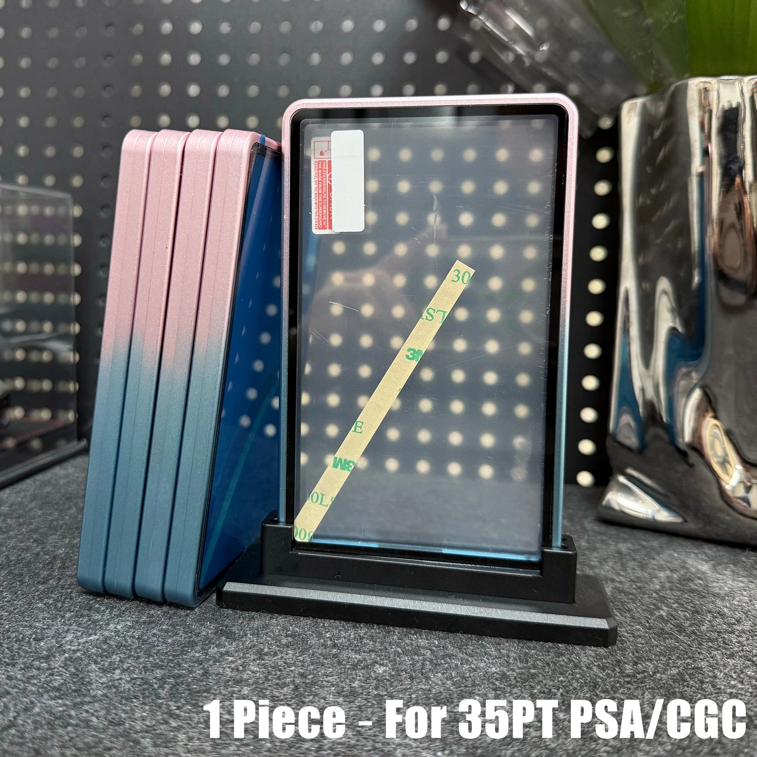 Metal Gradient Card Display Stand